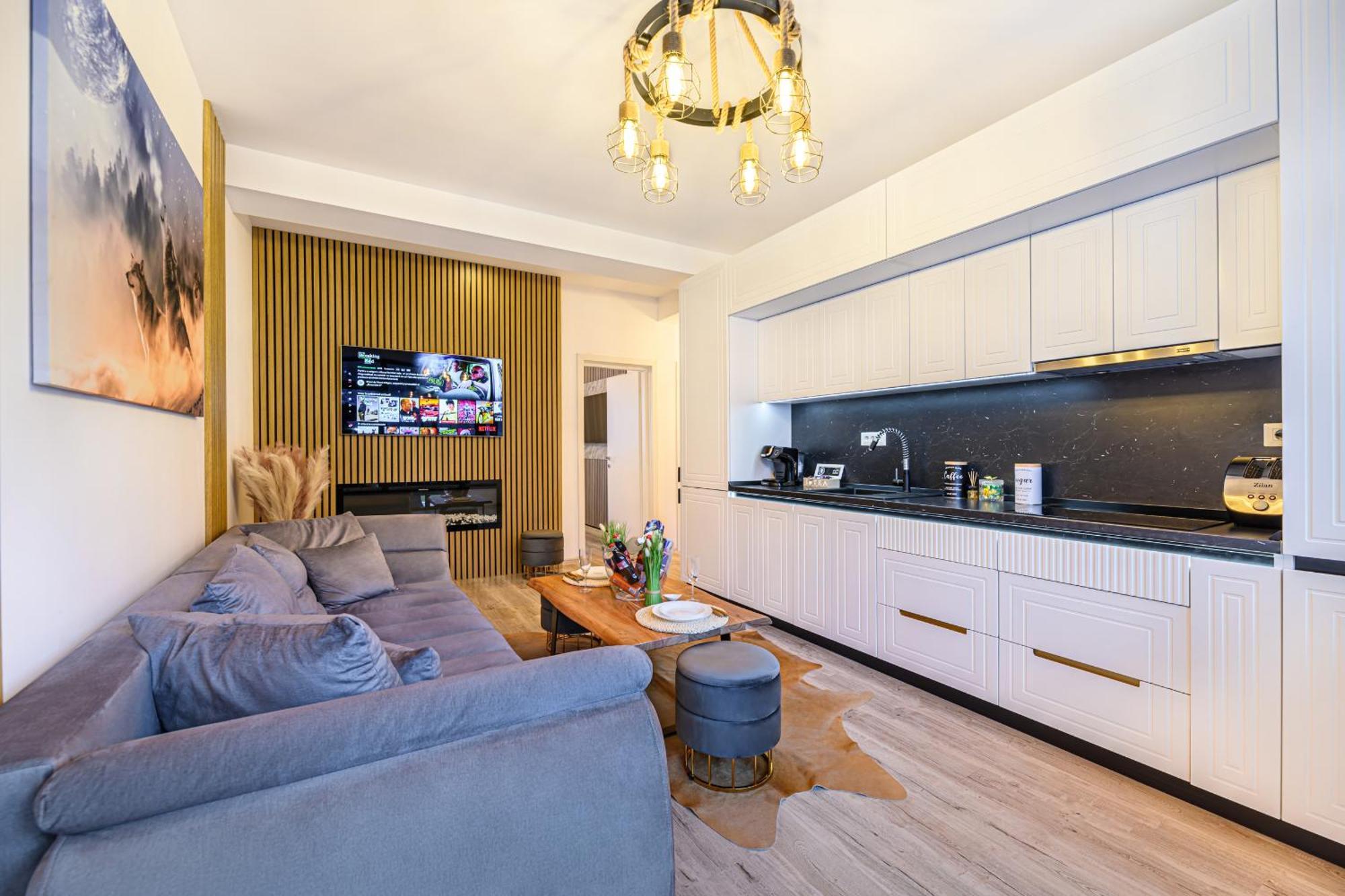 Ama Garden Apartment Busteni Bagian luar foto