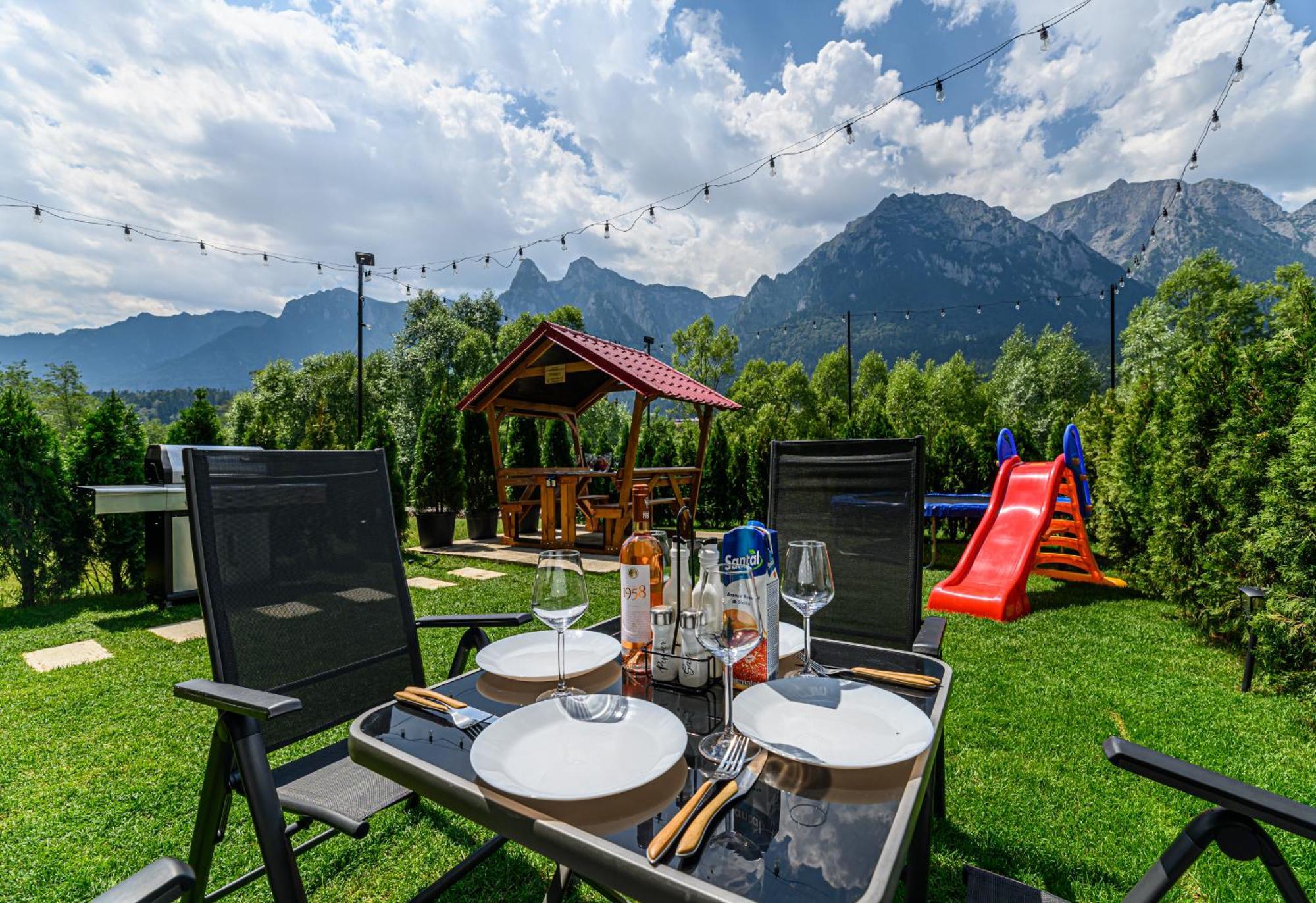 Ama Garden Apartment Busteni Bagian luar foto